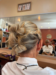 Photo n°14 de Calou coiffure à Levens (Salon de coiffure)