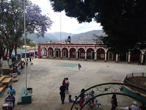 Cristobal Colón Park Gallery - Mexico