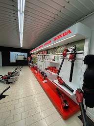 Photo n°4 de AVRONSART Motoculture - HUSQVARNA à Péronne (Atelier de réparation de tracteurs)