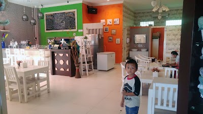 Photos of Risa Cafe And Resto