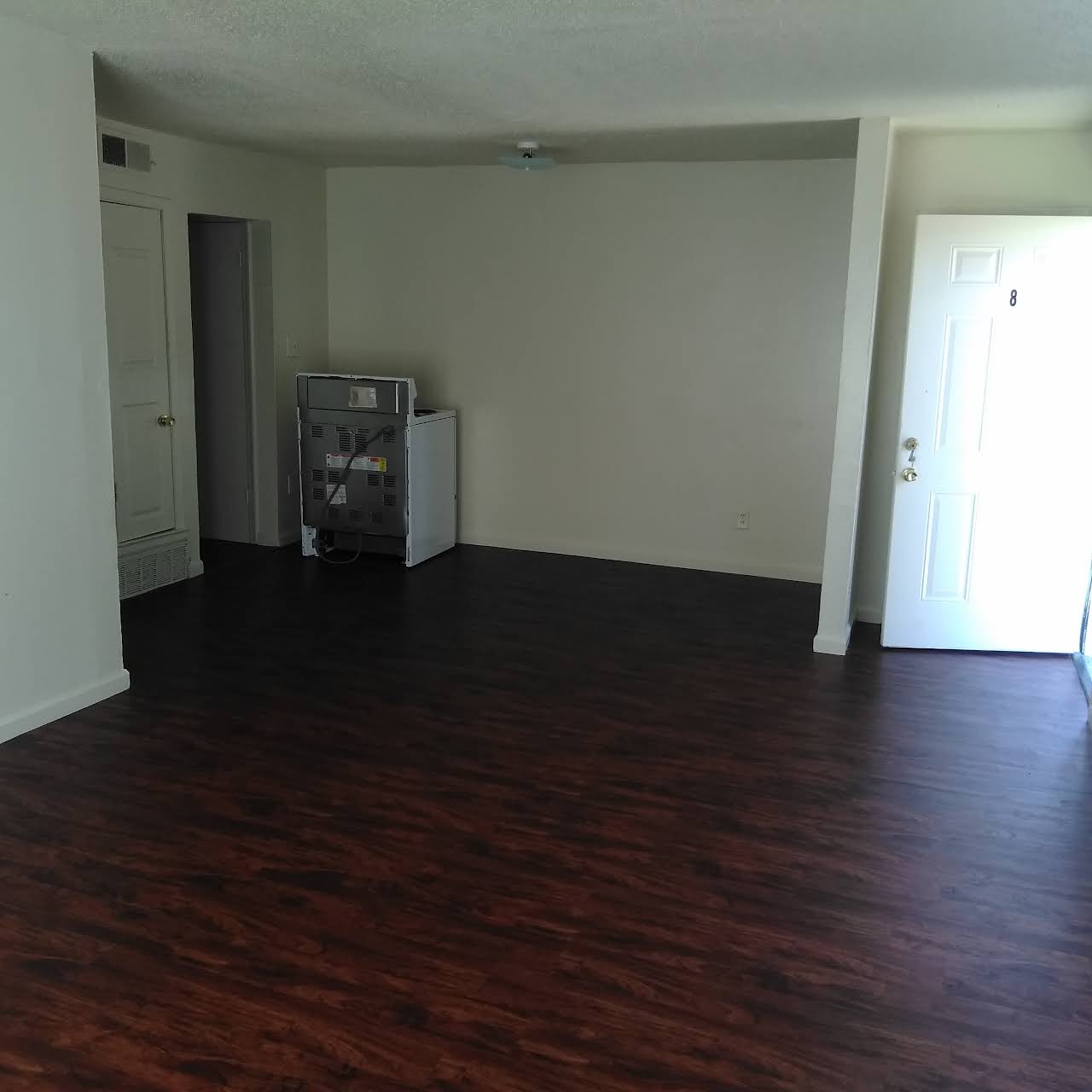 Sunrise Terrace Apartments Apartment Building in Memphis