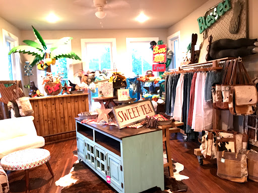 Twisted Southern Roots boutique - Thumbnail