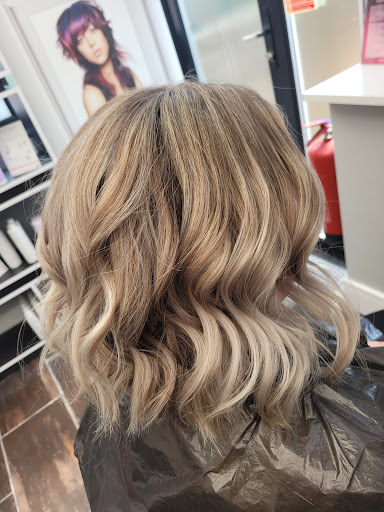 Pinx Salon - Thumbnail