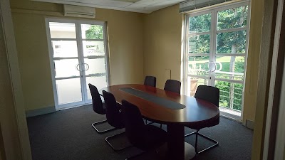 Photos of D&uuml;mmer and Neal Accountants