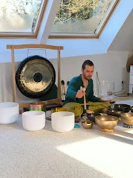 Photo n°3 de Thomas Flipo - masseur kinésithérapeute et sonothérapeute - sonothérapie - bains de gong - Gongs & Tambours UNITÉ - ToMa à Curienne (Massothérapeute)