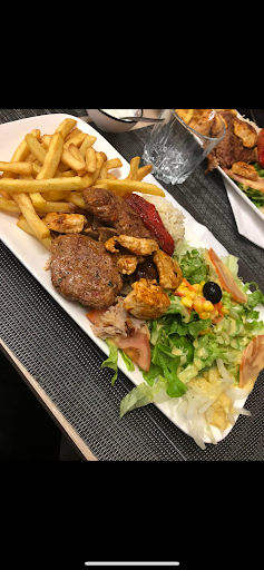 Photo 2 - Snack chouwaya (Grillade & Tajine)