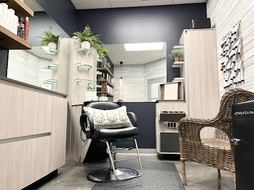 Sola Salons Greenbrier - Thumbnail