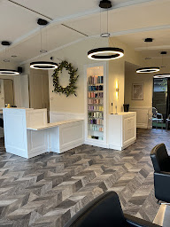 Photo n°3 de Enzo le coiffeur - Sergents à Amiens (Salon de coiffure)