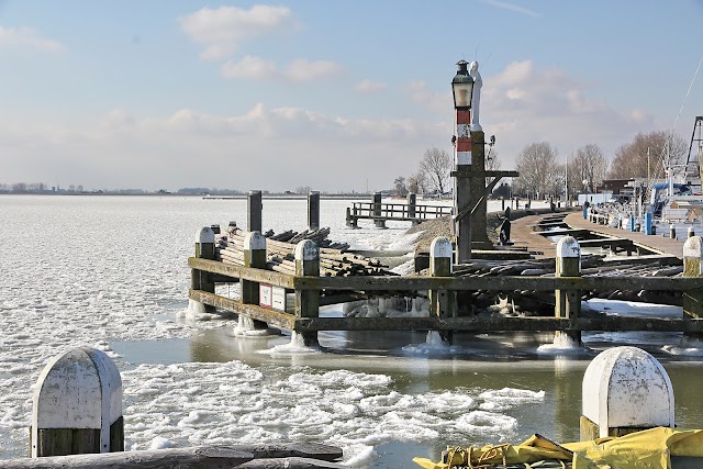 harbor Volendam