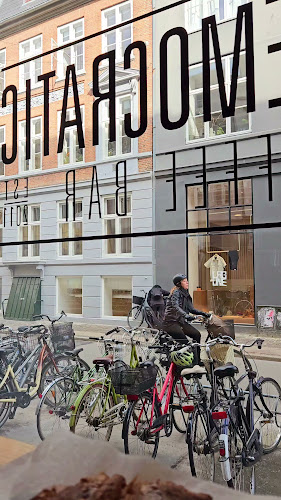 Anmeldelser af Democratic Coffee i Indre By - Café