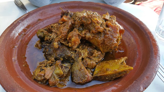 Chez Lamine Hadj Mustapha, Tanjia and Machoui