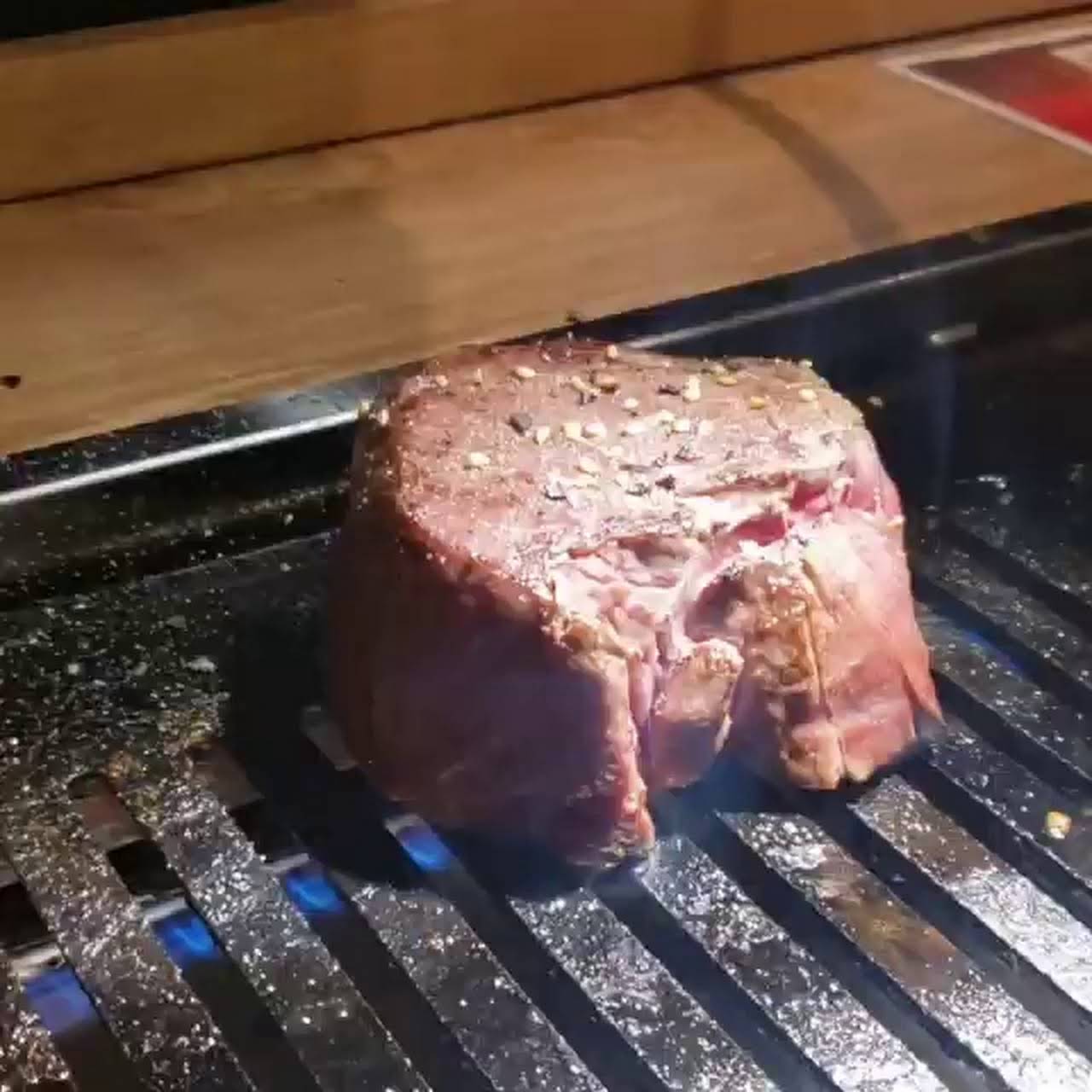 炙ジビエ御吉兆 ホルモン焼肉店