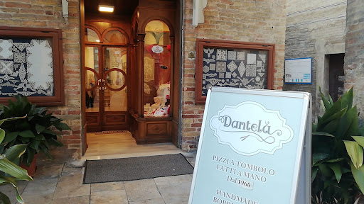 Dantela - Pizzi a Tombolo Logo