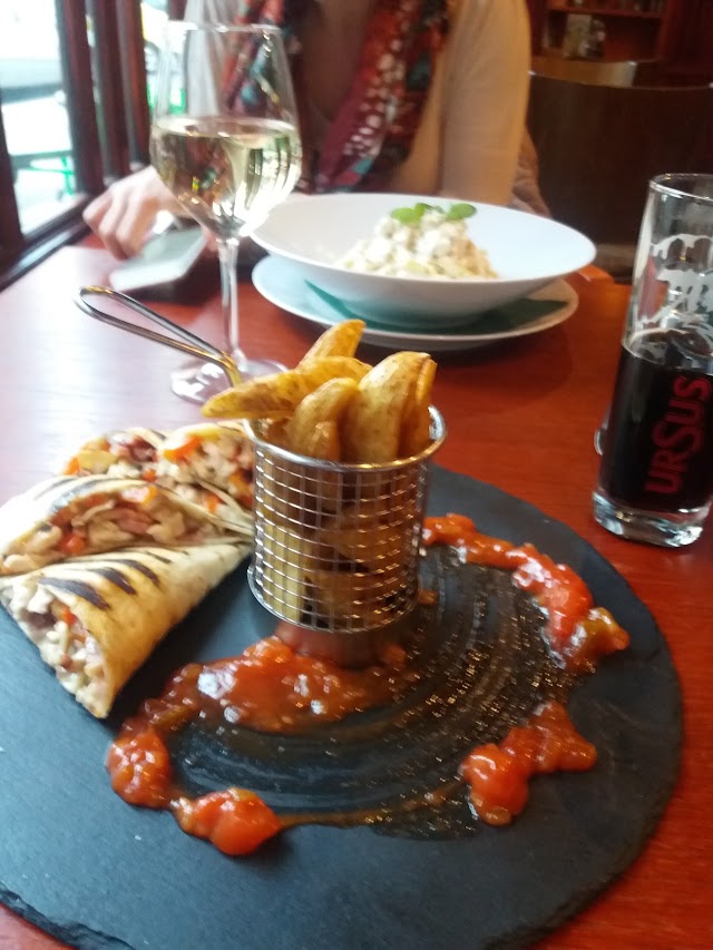 Bram Stoker's Pub & Restaurant