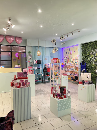 Pink Moon Concept Store - Thumbnail
