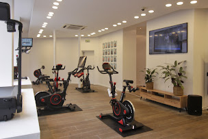 Photo n°15 de ECHELON à Saint-Germain-en-Laye (Magasins d'appareil de fitness)