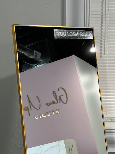 Glow Up Studio - Thumbnail