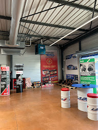 Photo n°6 de Destock pieces auto Orléans à Olivet (Magasin de pièces automobiles)