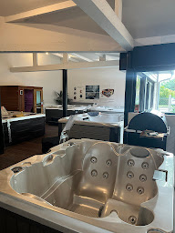 Photo n°2 de Sundance Spas Paris à Louveciennes (Magasin de spa)