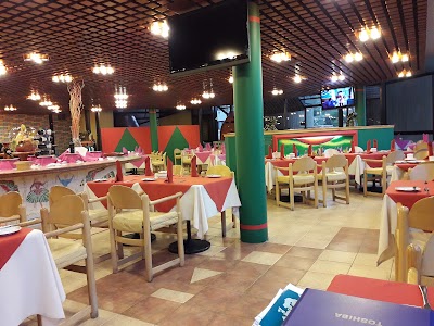 Photos of Plaza Bolivia