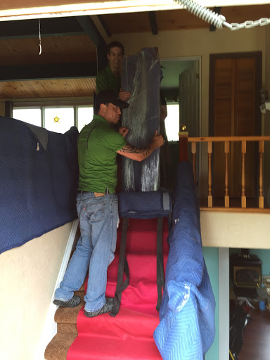 RJ's Movers - Thumbnail