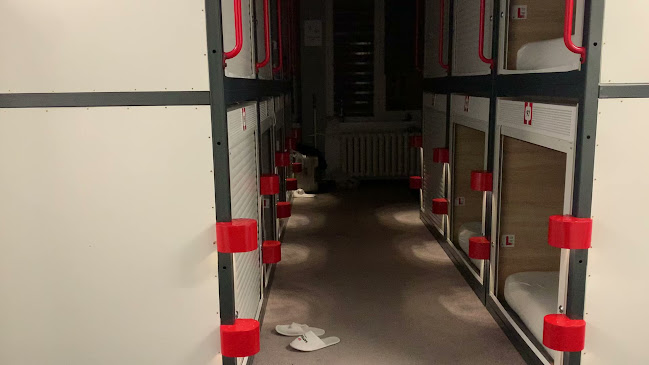 Godziny otwarcia Kapsuła Hostel - komfortowy i bezpieczny nocleg w centrum Warszawy