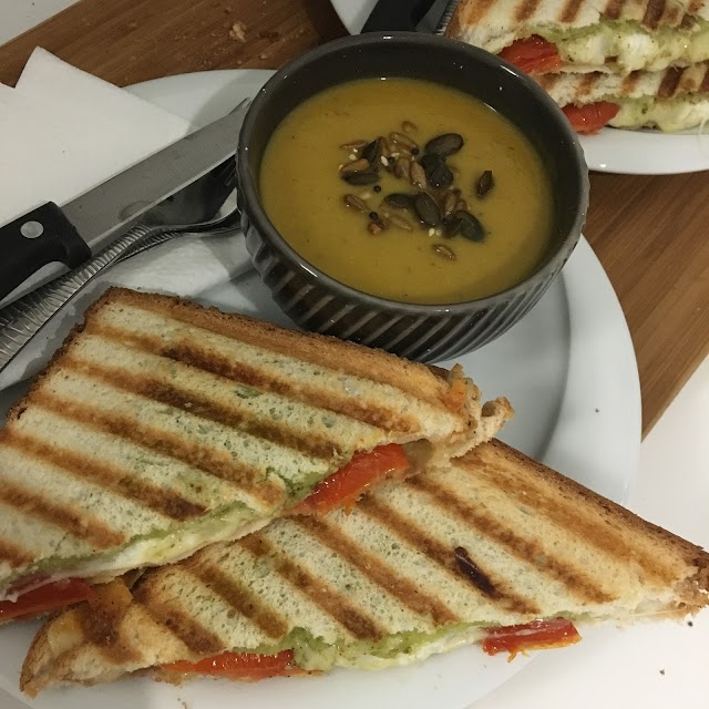 Comme à la maison Coffee Shop Sainté