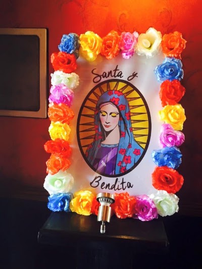 Photos of Santa Y Bendita