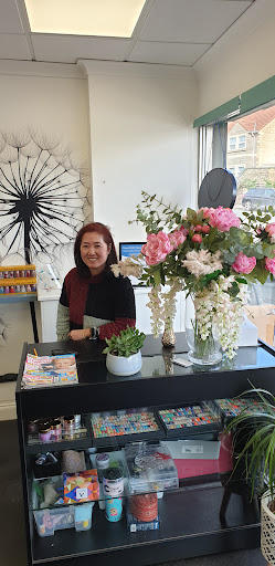 Van's Nails and Beauty