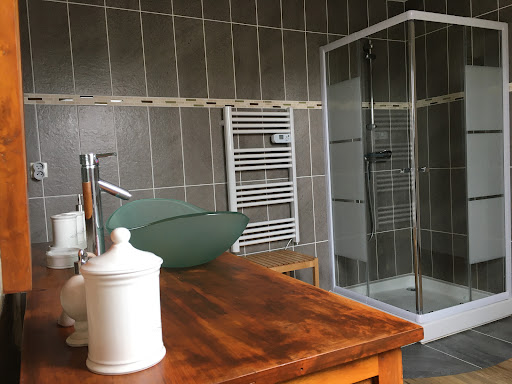 Photo de Gîte de la vallée de Guéra: grand gîte avec piscine, en campagne, proche Rennes, Chateaubriant, en Ille-et-Vilaine, Bretagne à Martigné-Ferchaud (35640)