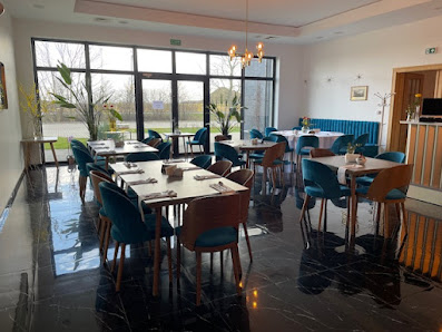 Art Cafe Nakło - Restauracja Konstytucji 3 Maja 1, 89-100 Nakło nad Notecią, Polska