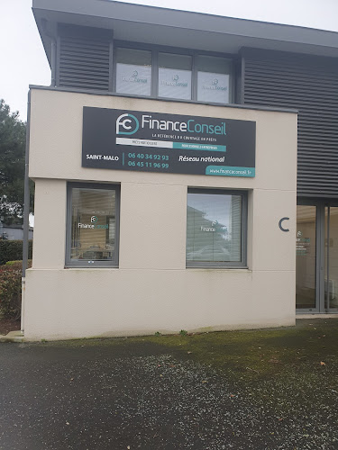 Opinii despre Nathalie Pinvidic - Mori Courtier prêt immobilier et assurance emprunteur Saint Malo Pleurtuit în Saint-Malo - Conseiller financier