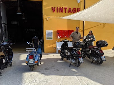 VintageTours Toscana - Rent e Tour in Vespa Scooter, Vespa Lambretta Fiat 500 VintageCar e Bici