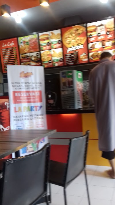 Photos of Lazizaa Chicken & Cafe