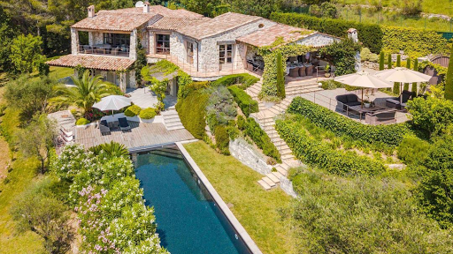 Estate Prestige Knight Frank Valbonne | Agence immobilière de Luxe