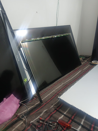 Smart TV Repair Shop Near Noida Sector 50 🛠️🔥टीवी चालू नहीं हो रहा? आवाज आ रही है पर पिक्चर गायब… post image