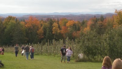 Photos of Burtt's Apple Orchard