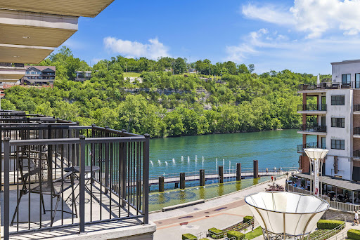 Carrie Higgs, Branson House Realty - Thumbnail