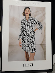 Photo n°10 de Boutique Safran, Prêt à Porter féminin du 36 au 50 u 36 au 52 à L'Isle-Jourdain (Magasin de vêtements pour femmes)