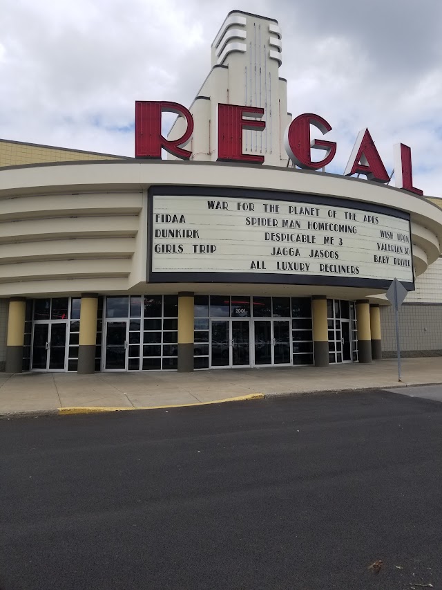 Regal Cinemas Elmwood Center 16