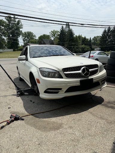 US Tire LLC - Visual