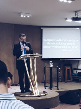 Iglesia Cristiana Evangélica Ríos de Vida, Author: Oscar Martell