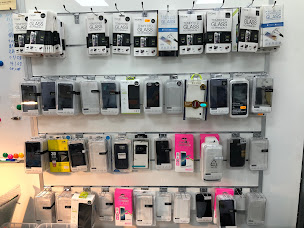 Photo n°4 de IPS Informatique & Téléphones à Solliès-Pont (Magasin de téléphonie mobile)