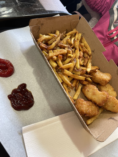 Photo 6 - Le 61 fast food