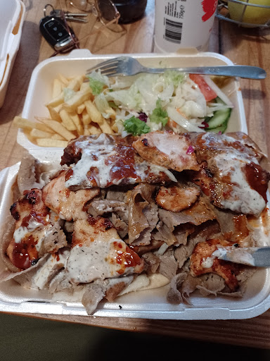 Fernandos Pizza And Kebab Gallery - United Kingdom