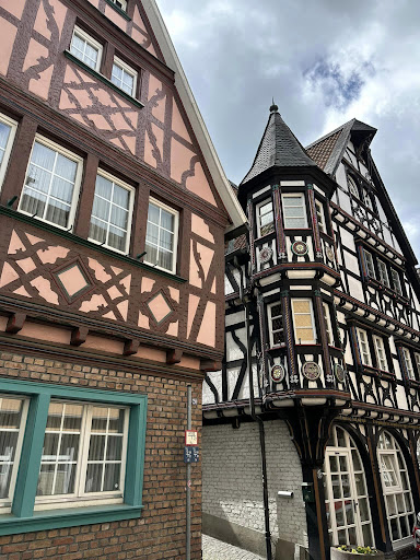 Wein im Hof - Thumbnail