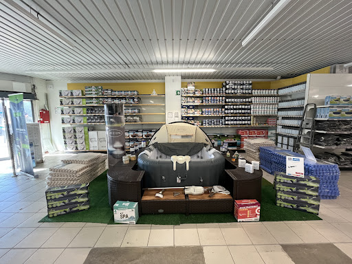 Photo de Cash Piscines à Boulbon (13150)