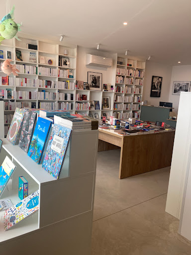 Librairie Victor & Madeleine - Thumbnail