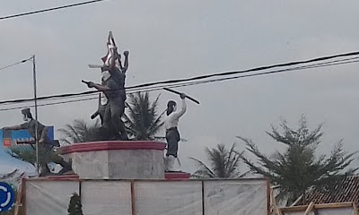 Photos of Triangular Struggle Monument