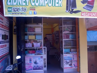 Electronics Store